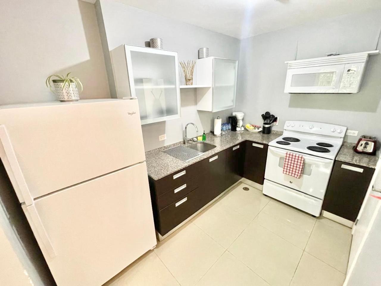 Modern 3 Bedroom Condo In Private Community #8 Petit Valley Zewnętrze zdjęcie
